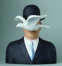 beeld Magritte "Bolhoed"